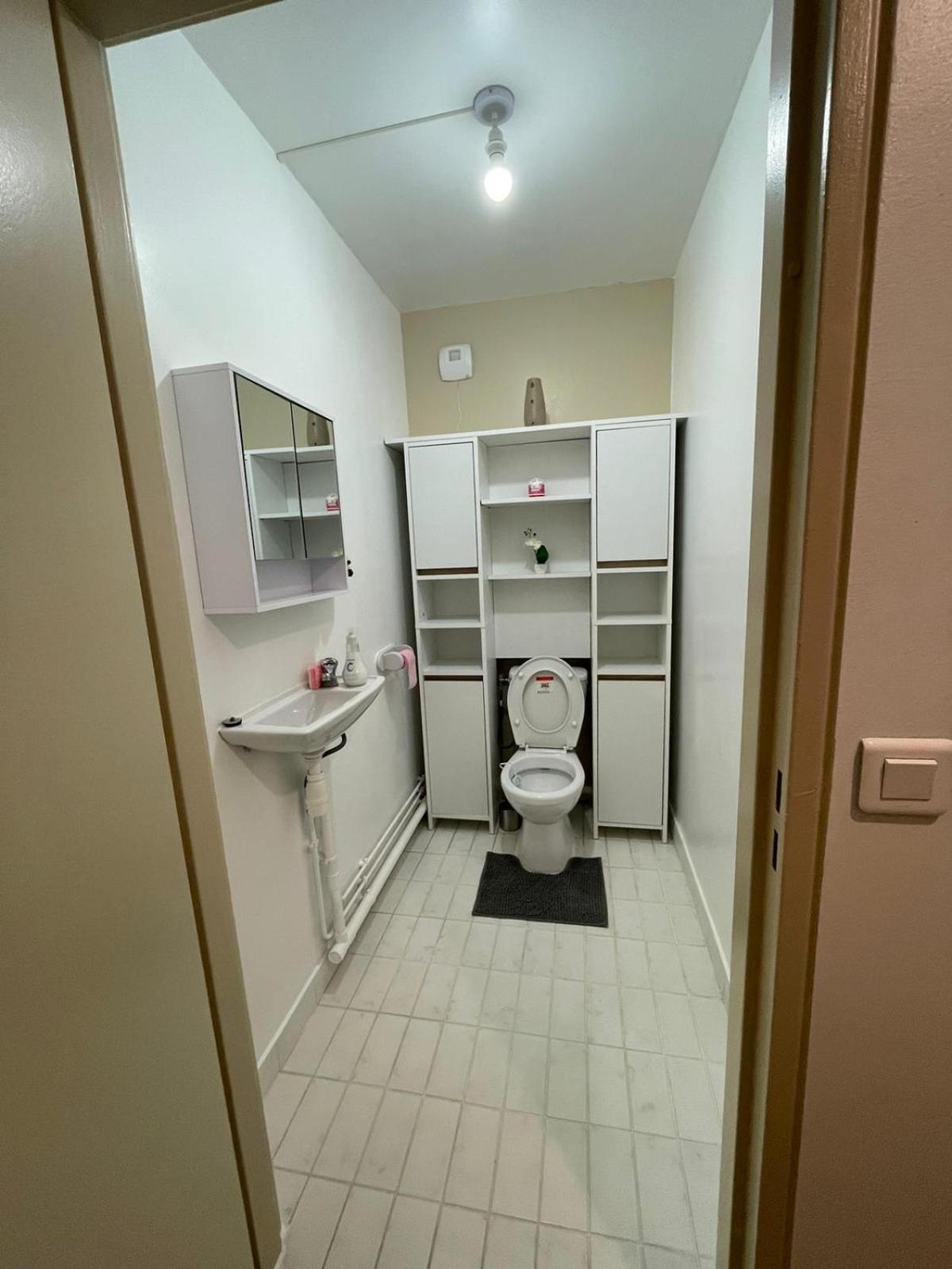 Ferienwohnung F3 Cosy A Cergy A 10 Minutes De La Gare Cergy Prefecture Et Proche Essec Exterior foto